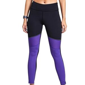 Run On Clouds | Women's Black & Purple Colorblock Long Leggings (Size Medium)